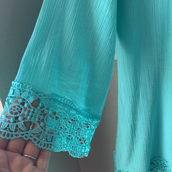 ISAAC MIZRAHI Daisy Gauze Coverup Tunic Top - Picture 5 of 9